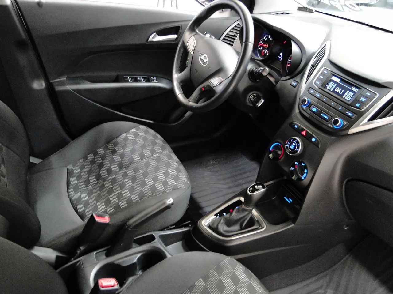 Hyundai HB20 Spicy 1.6 Flex 16V Aut. 2019 - Foto 6