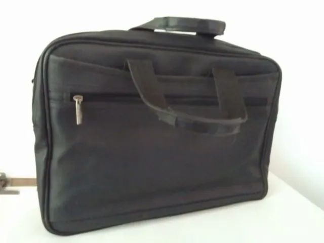 Maleta Pasta Bolsa para Notebook em Couro Conservada