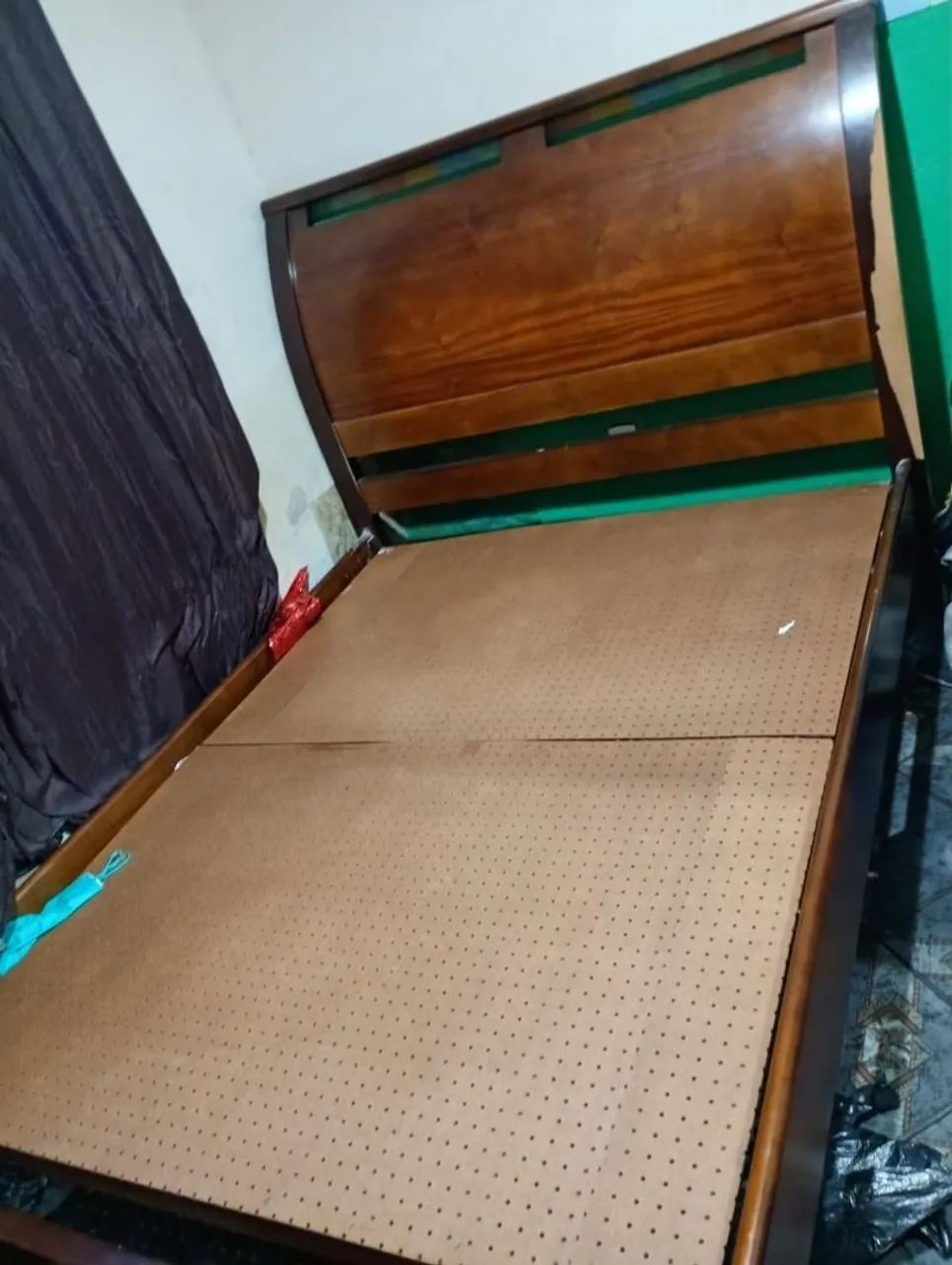 Cama de casal. 