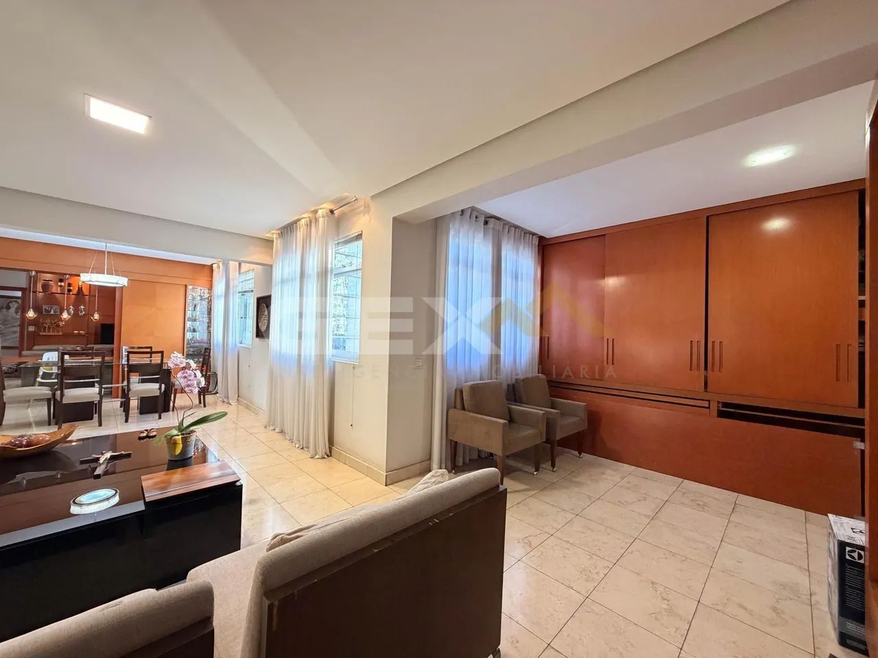 Apartamento à Venda com 04 Quartos no Centro de Divinópolis MG. - Foto 4