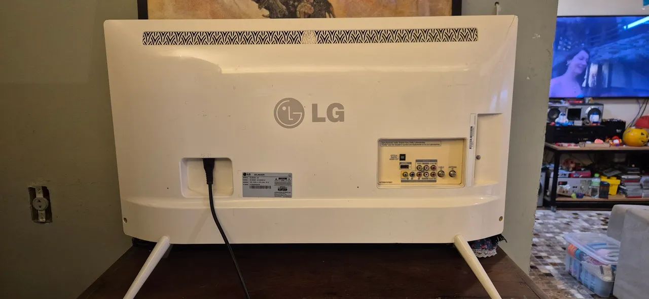 Tv Retro LG Full HD 32 polegadas - nao é smart - Foto 2