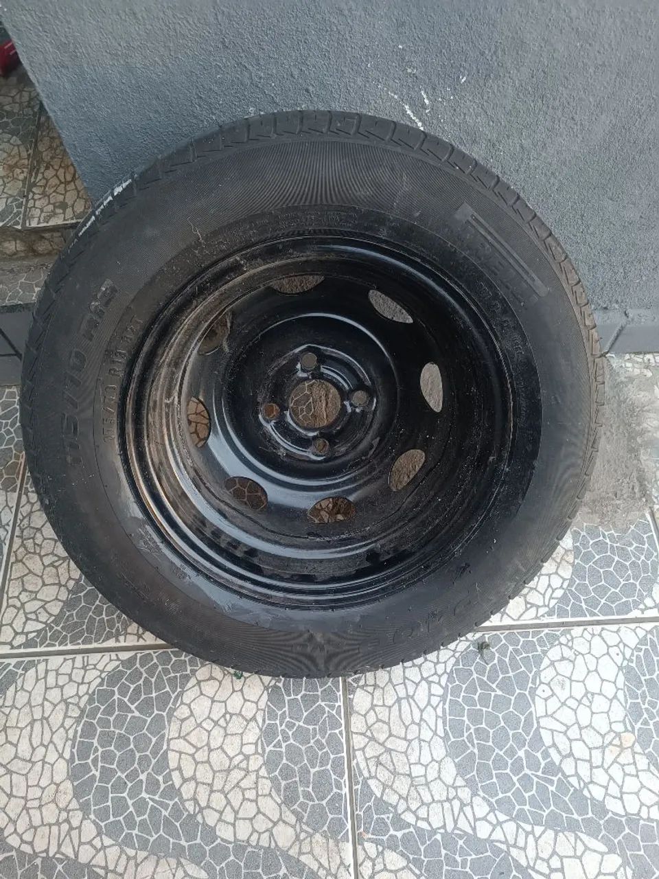 Roda aro 13 com pneu 175/70/13 - Foto 4