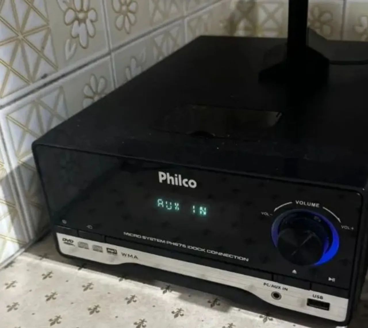 Som Philco ótimo com DVD integrado 
