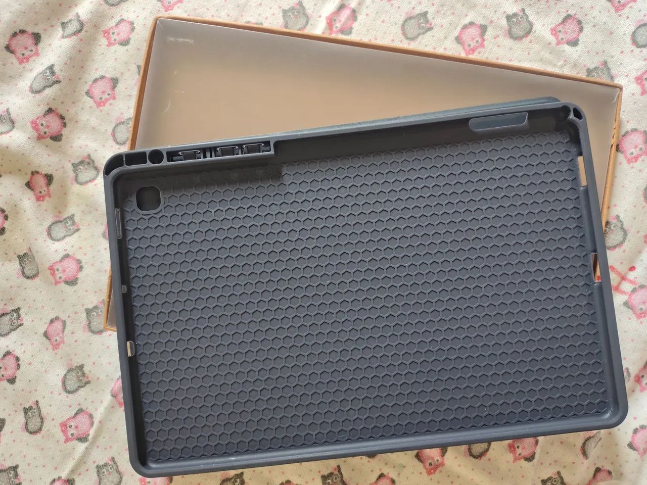 Duas capas para tablet S6 Lite Samsung Novas - Foto 3