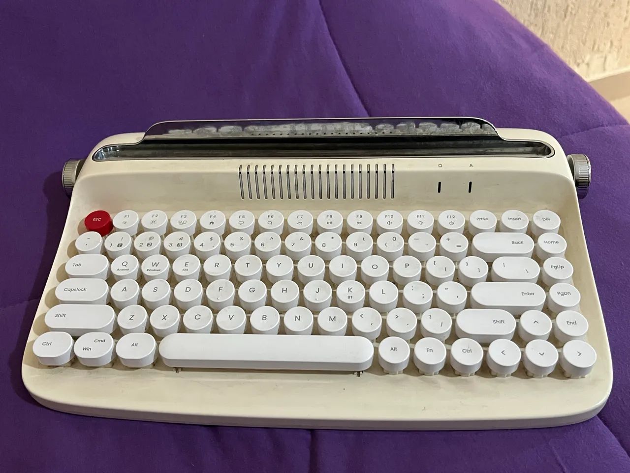  Teclado Bluetooth Actto Retro B303, estilo máquina de escrever