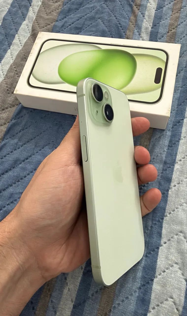 iPhone 15 256Gb, cor Verde, em excelente estado!!! - Celulares e