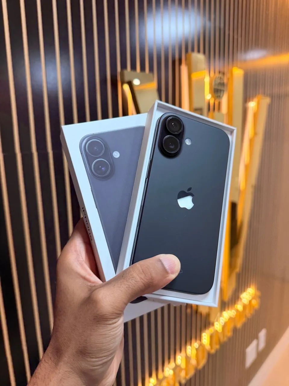 IPHONE 16 - 128GB - NOVÍSSIMO 