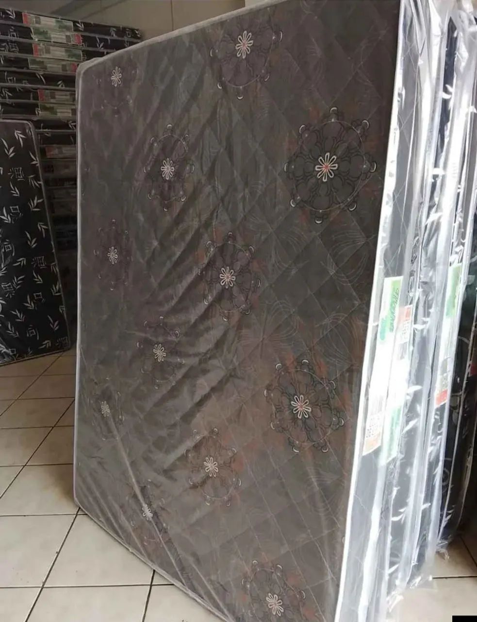COLCHÃO DE CASAL NOVOOO