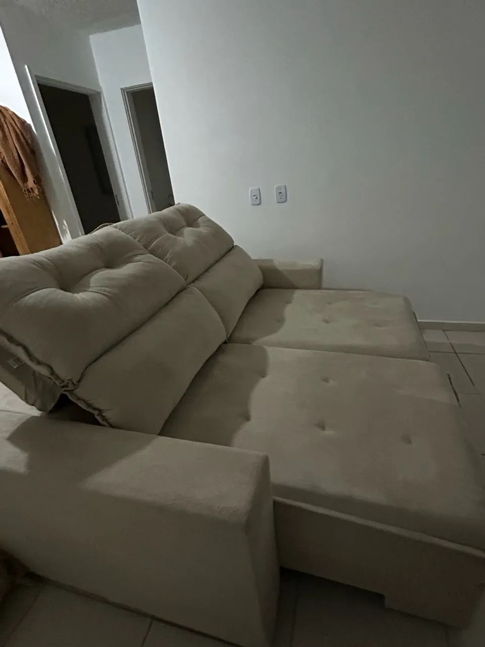 Sofá retrátil reclinável 