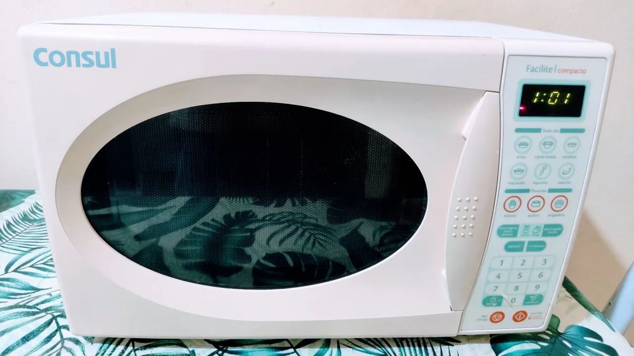 Microondas Consul 20 litros funcionando 