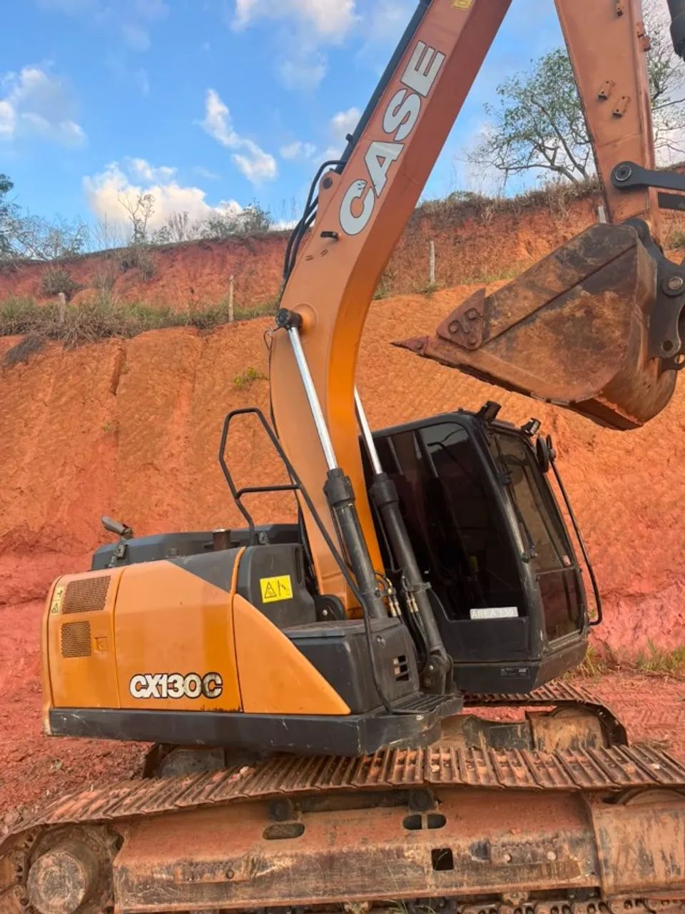 ESCAVADEIRA - CASE - CX 130C  - Foto 4