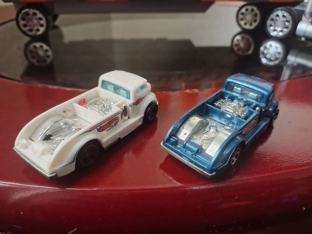 2 Hot Wheels Mig Rig 2013 - Foto 3