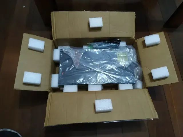 Switch Gerenciável Cisco Catalyst Ws-2960-24tc-s - Foto 4