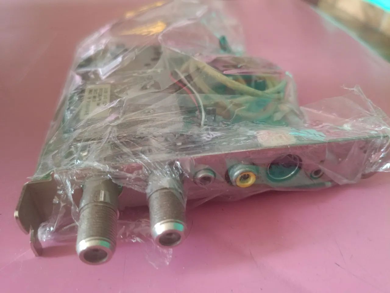 Placa de Captura de Vídeo e Sintonizador de TV,com interface PCI,não testei  - Foto 4