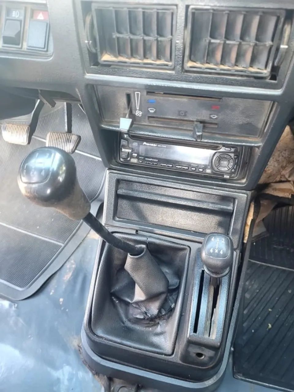 Ford Pampa 4X4 Jeep GL / L 1.6 (álcool) 1994