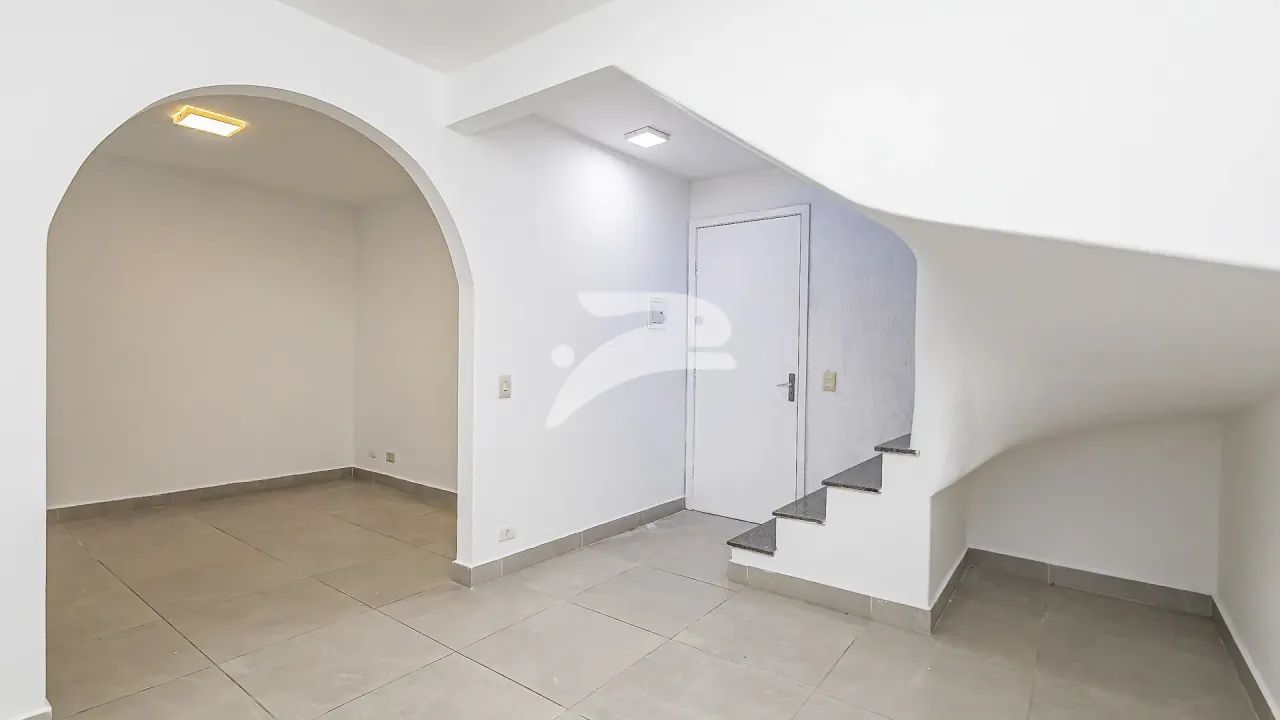 Sobrado 3 Quartos Parolin 180m²