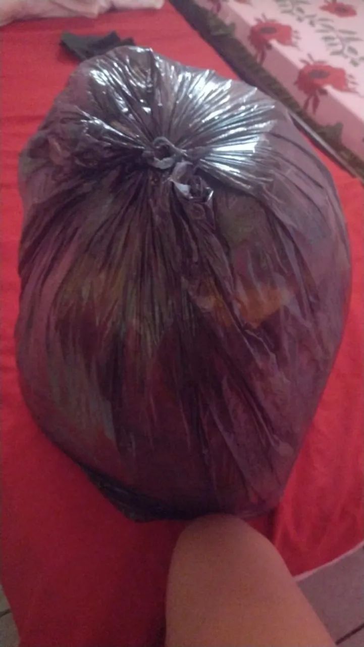 Fardo de roupas com 60 peças ! 