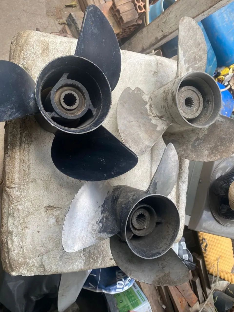 Vende-se hélice de motor 