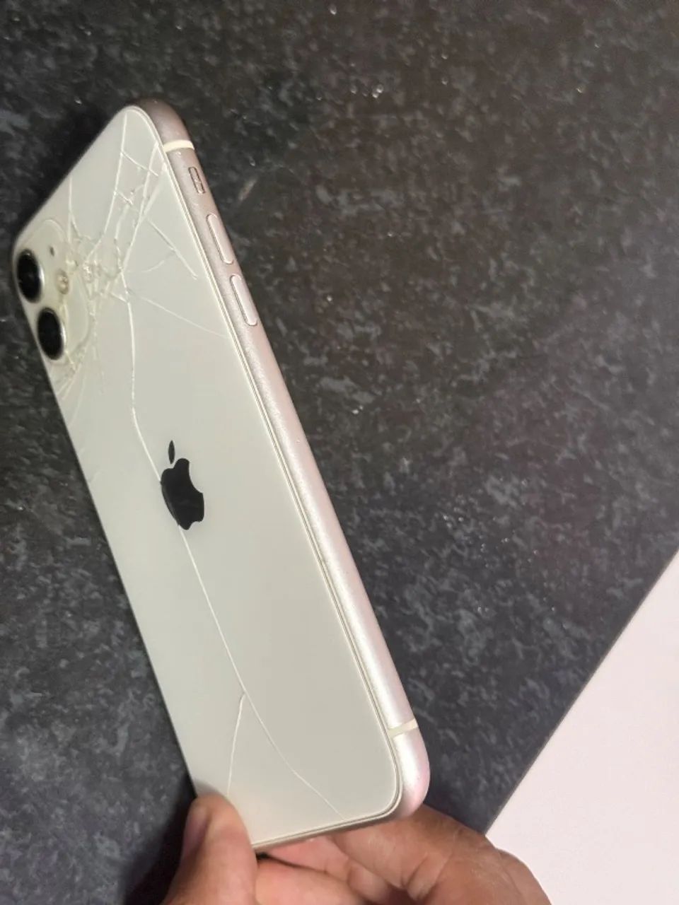 iPhone 11 64gb  - Foto 2