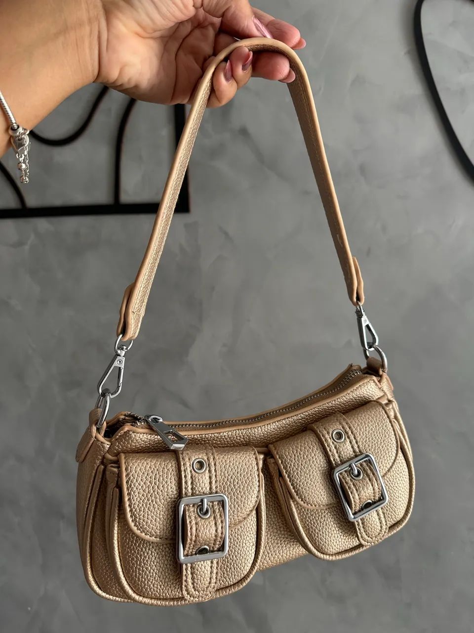 Bolsa dourada nova  - Foto 2