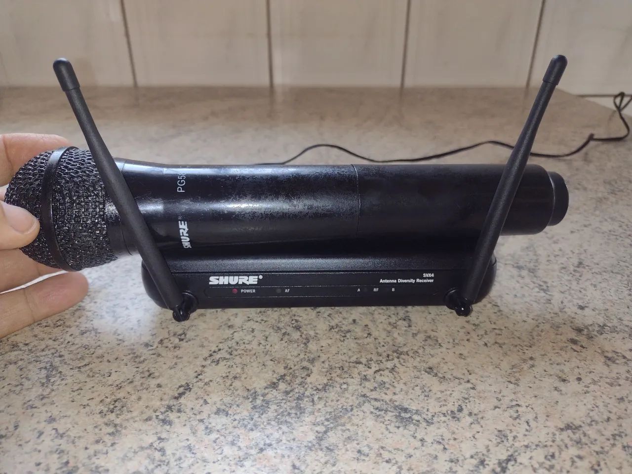 Microfone sem fio shure SVX4  - Foto 4