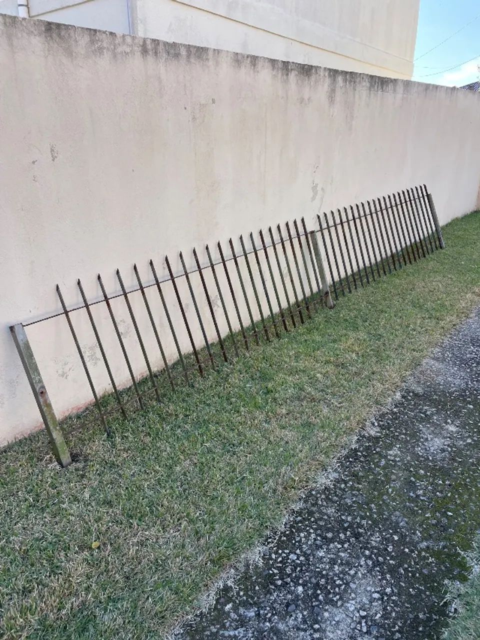 Grade 65x235 em ferro  - Foto 2