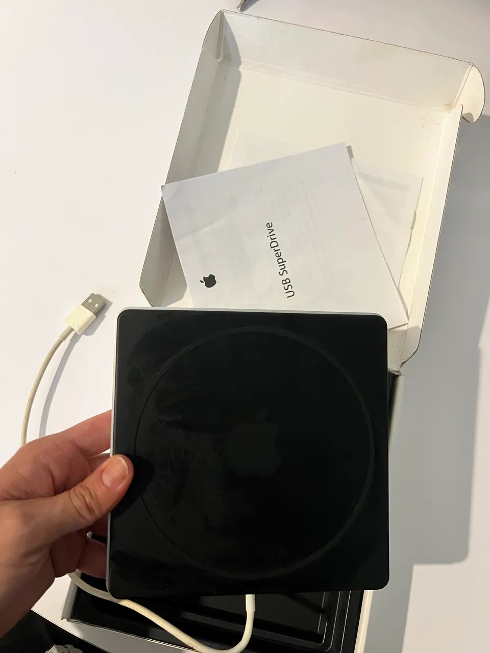 Apple USB SuperDrive Original A1379 + Caixa - Leitor/Gravador CD