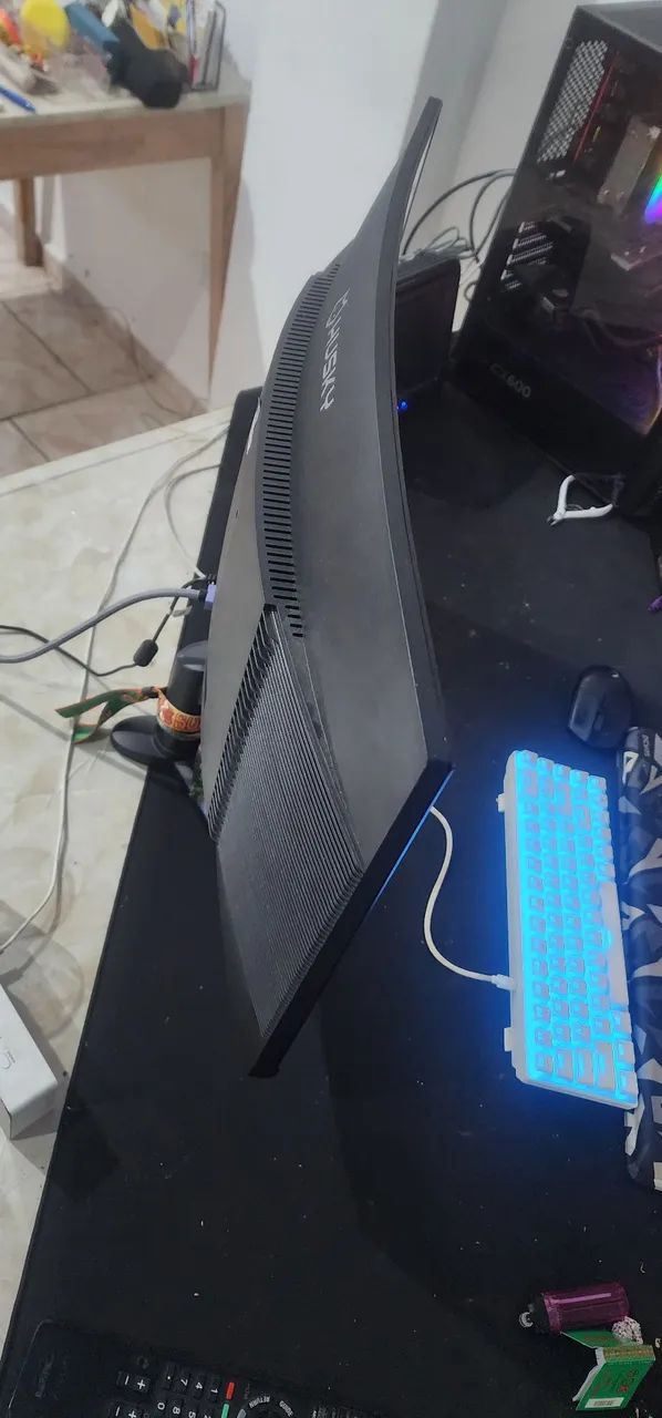 Monitor husky gamer ultra curvo 260hz 4k 27polegadas - Foto 3