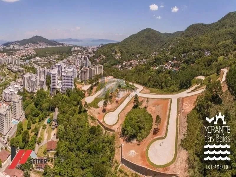 Terreno a venda no bairro Itacorubi com localização previlegiada - Foto 3