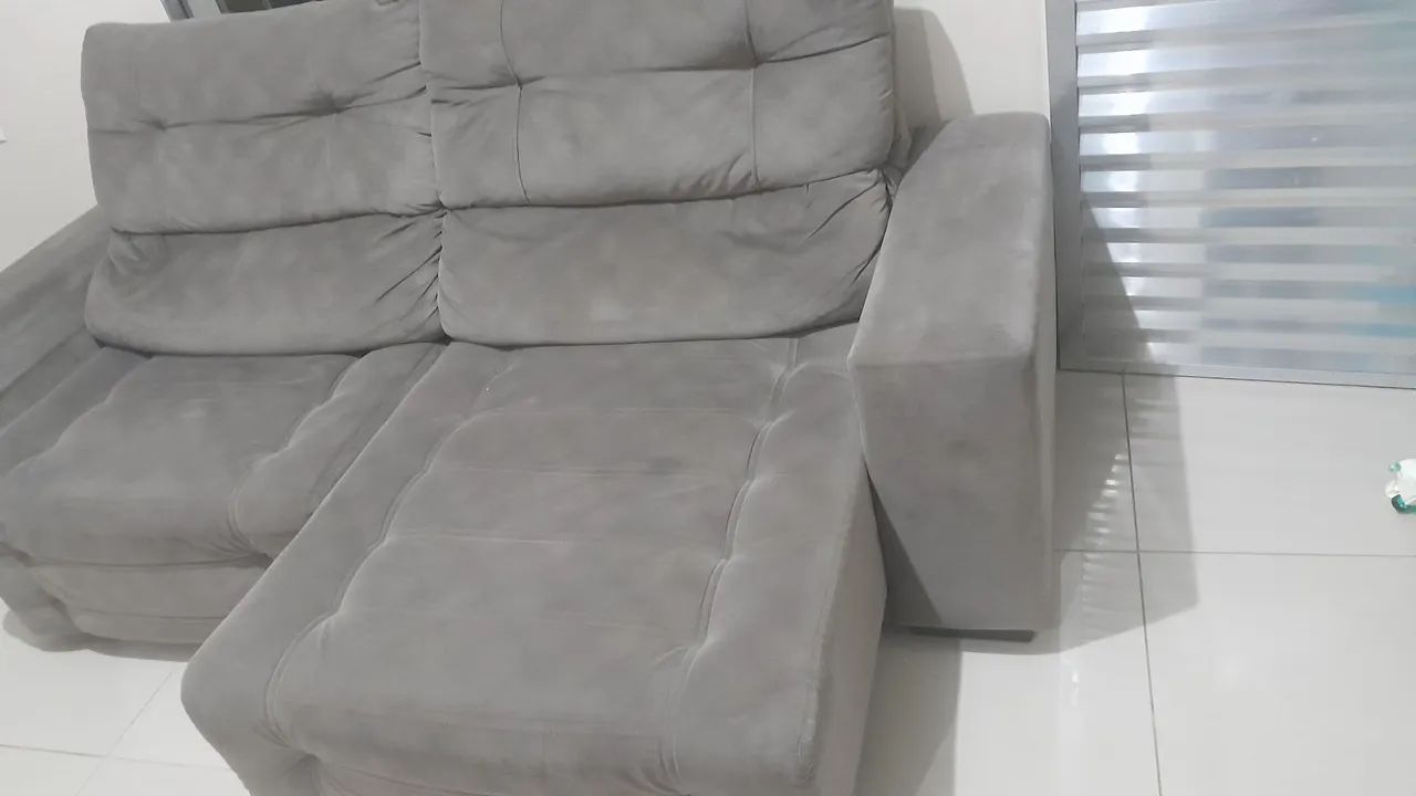 Vende-se sofá retratil 4 lugares  - Foto 4