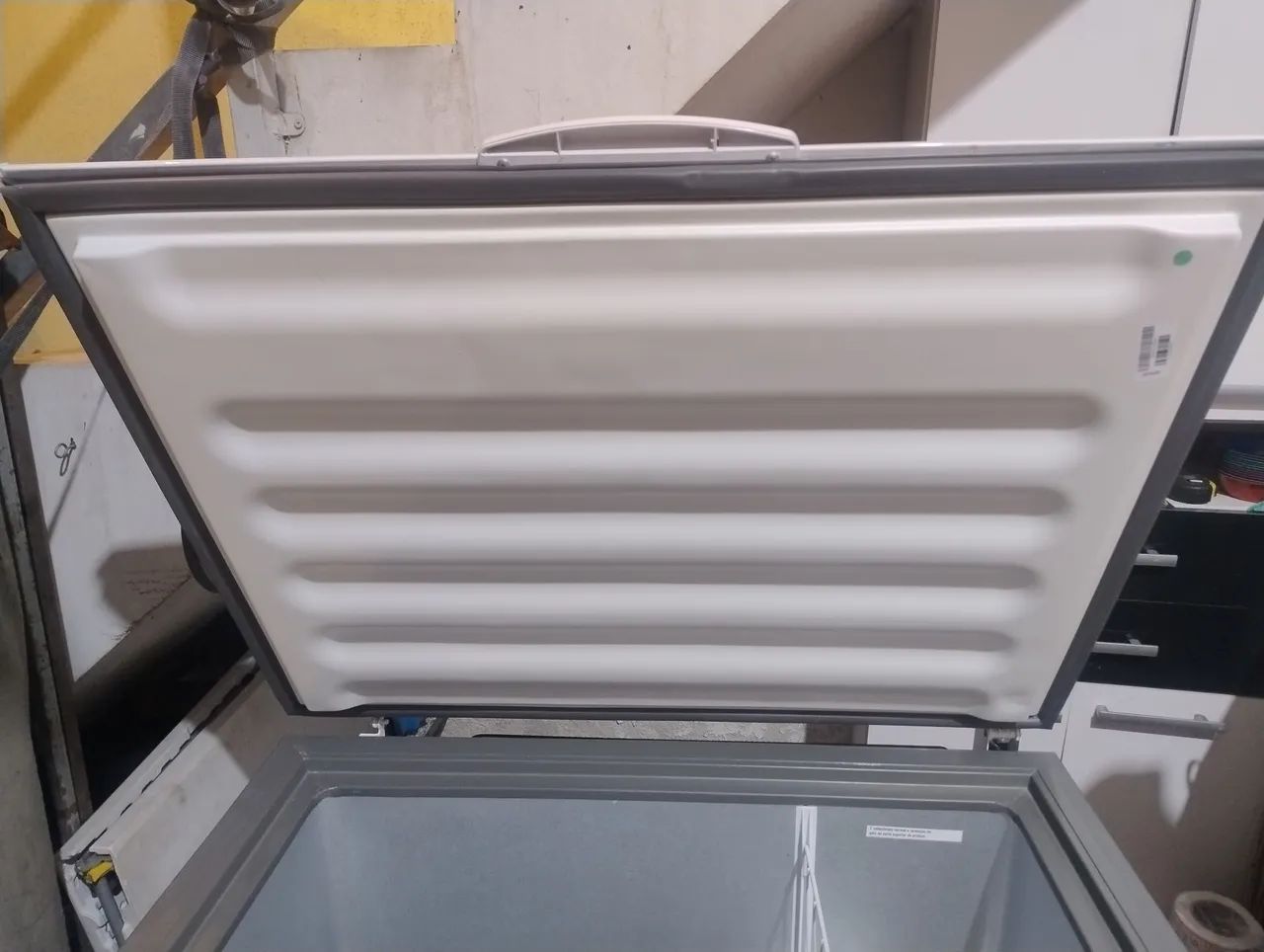 Freezer horizontal consul, 309 litros 127 V - Foto 4