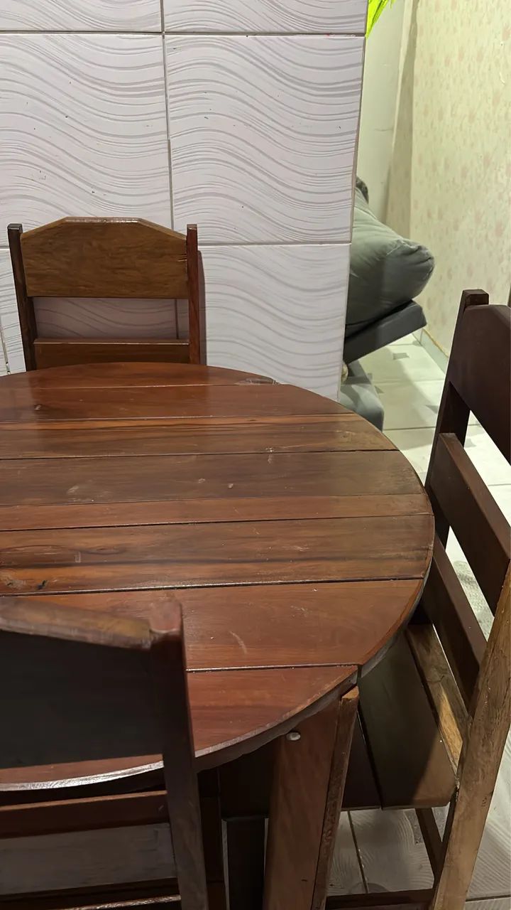 Vendo Mesa com 4 cadeiras  - Foto 3