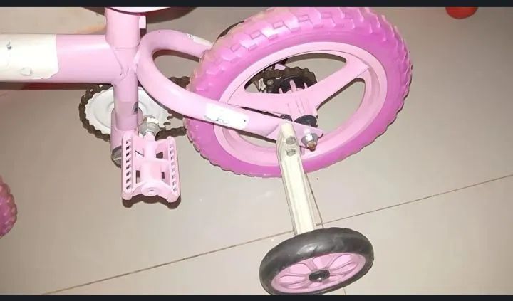 Bicicleta aro 12  - Foto 2