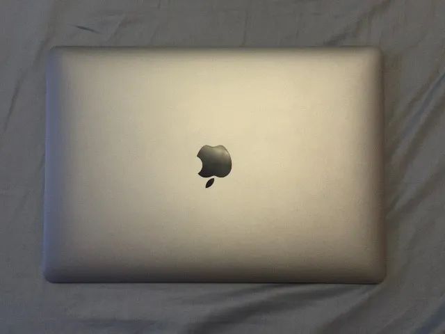 MacBook Air Apple 2020 2TB 16GB 13 POLEGADAS COR PRATA - Notebooks
