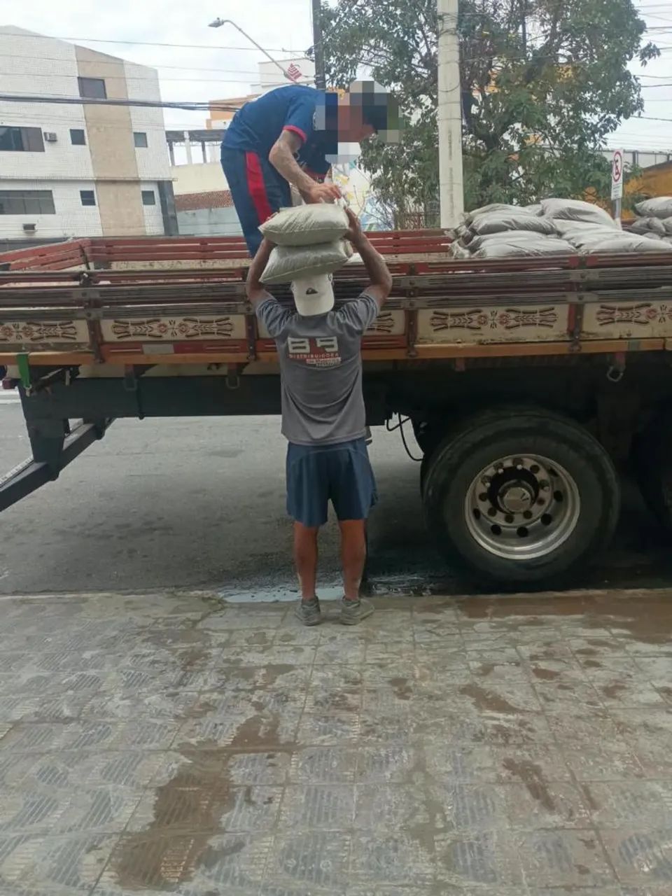 Precisamos de ajudante  - Foto 5