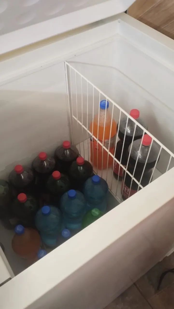 4 freezer duas boas e duas com defeito não é o motor valor de todas 6 mil - Foto 5