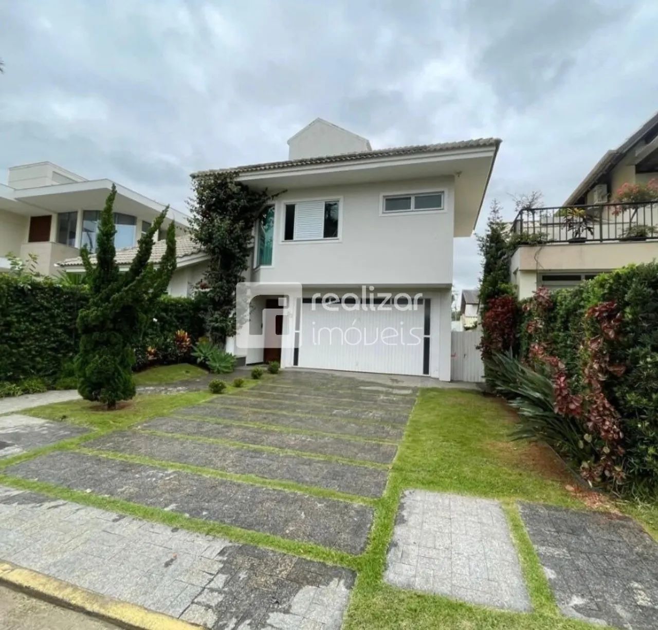 Casa 6 quartos no bairro Jurerê Internacional em Florianópolis
