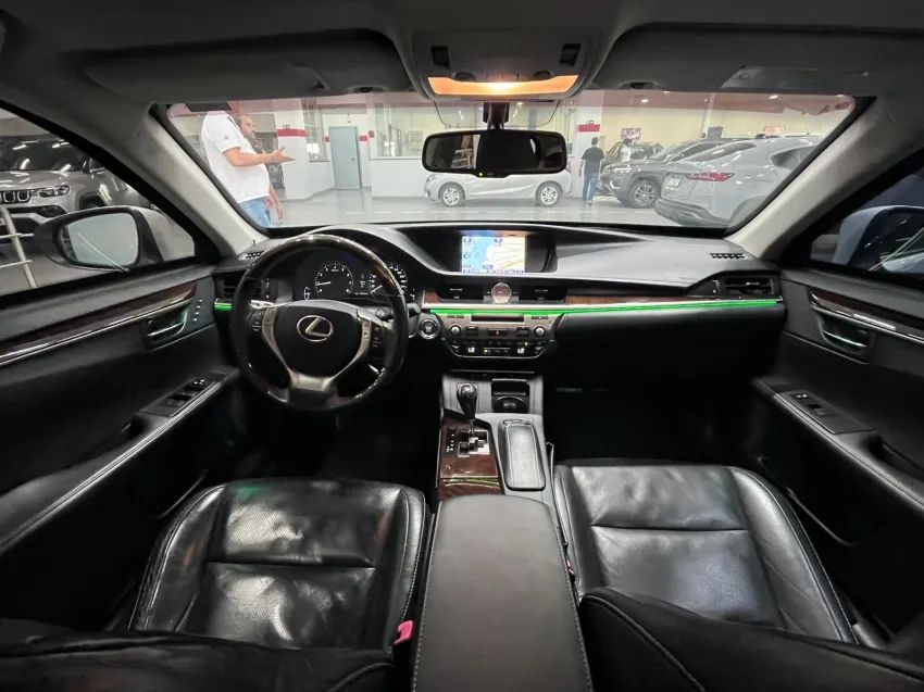 Lexus ES-350 3.5 24V 284cv, foto 11 de 16