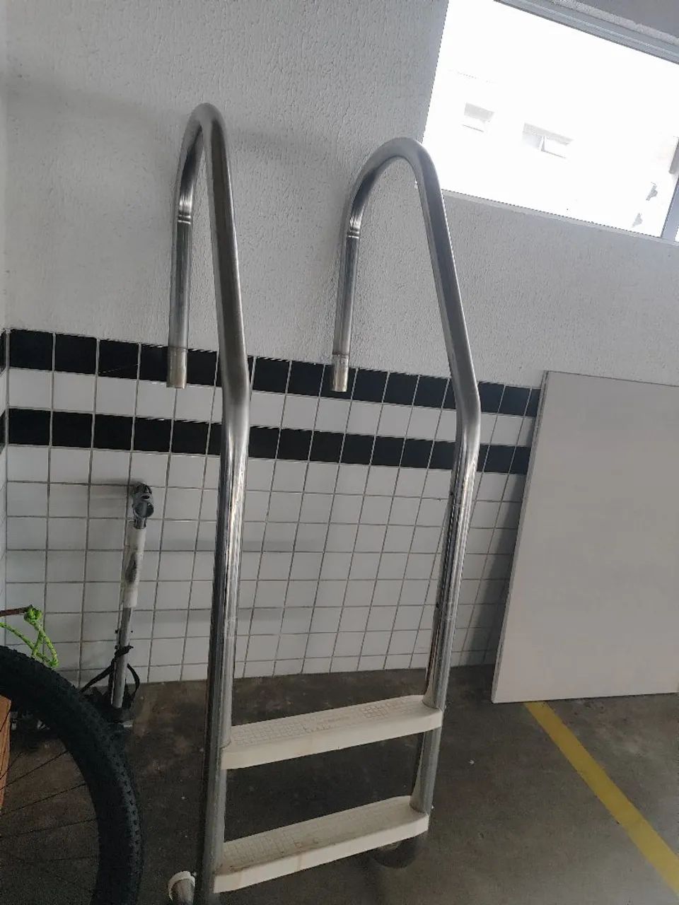 Escada de piscina  - Foto 2