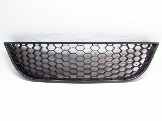 Grade Central Inferior Polo Gti 2007 A 2011 Preta Colmeia