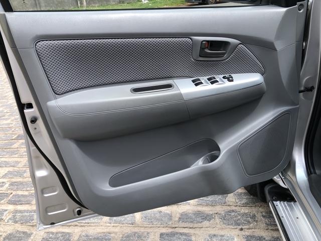 Hilux 3.0 mecânica ano/2014 - Foto 13