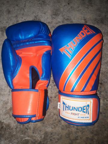 Luvas de boxe/14 thunder. R$90