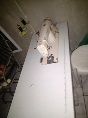 Vendo uma máquina de costura reta tá nova - Foto 2