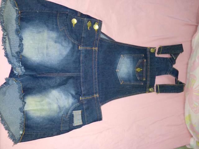 Jardineira Jeans