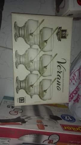 Conjunto de copos com jarra e taças para sobremesa - Foto 2