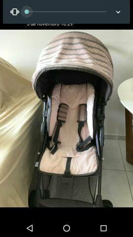 Carrinho de bebê