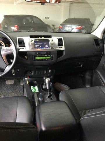 Toyota Hilux 3.0 SRV TOP automática 14/14 - Foto 8