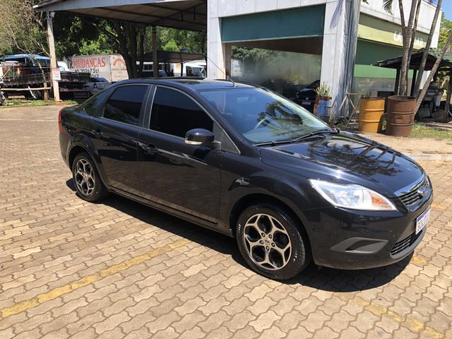 Focus 2.0 16v bem conservado, 4 pneus novos, baixo km, sou segundo dono - Foto 3