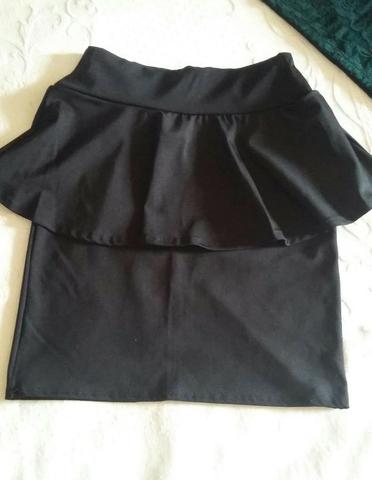 Roupas de festas seminovas - Foto 5
