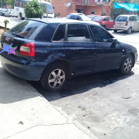 Vendo Audi A3 ano 2003 ou Troco por moto ou carro de porte menor